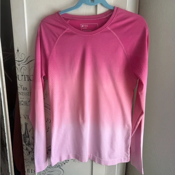 Very Gently Preowned F’ing Pink Ombré Salta Seamless Underscrub W/Tiny defect - Picture 5 of 11